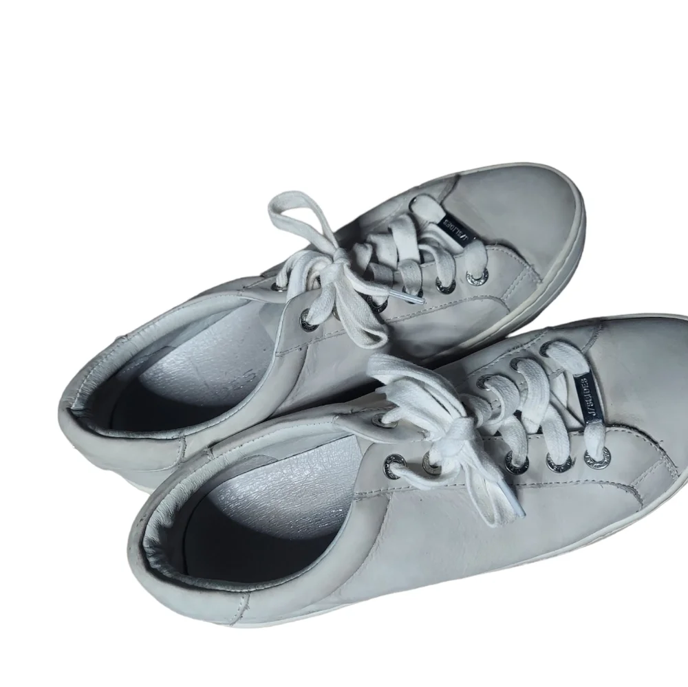8 J/slides‎ NYC gray sneakers